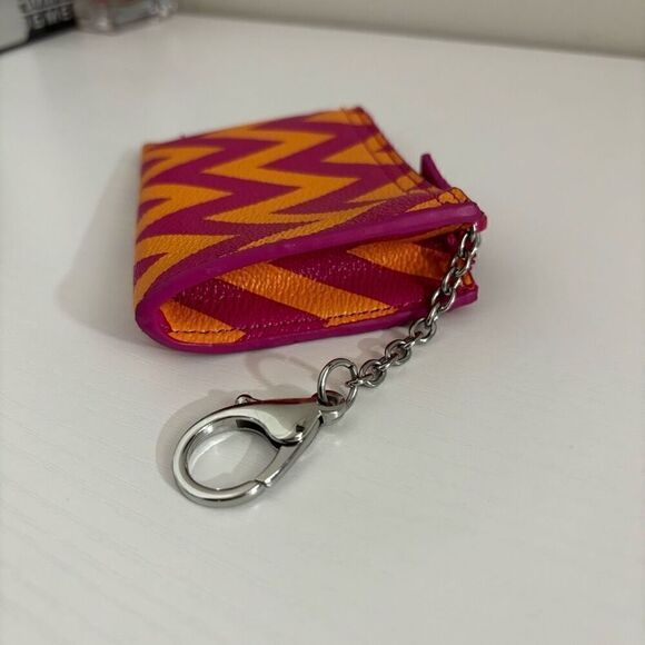 Vera Bradley Slim Coin Purse W/ Key  “ZIGGY ZAGS” Pattern (2014) RETIRED - Picture 5 of 12